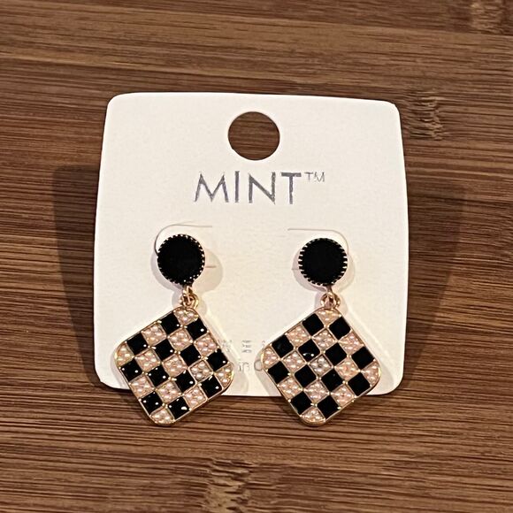 Earring Black and Golden Checkerboard Patterned Trendy Earrings Gambit  Baddie - Picture 6 of 9